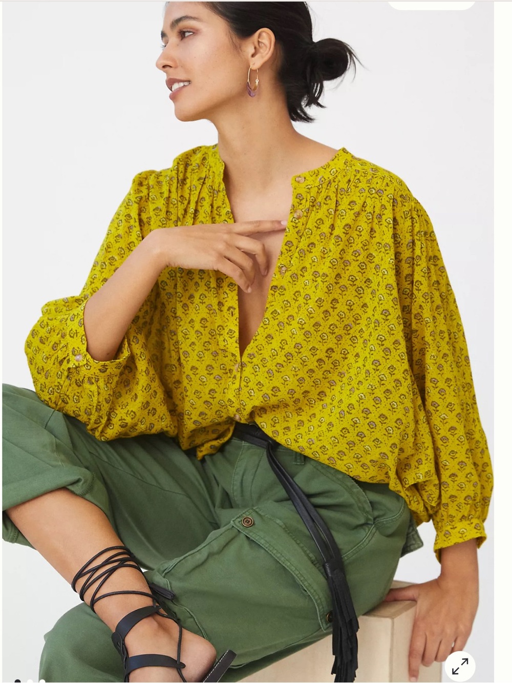 Anthropologie Pilcro Printed Batwing Floral Button-Front Blouse Size: M